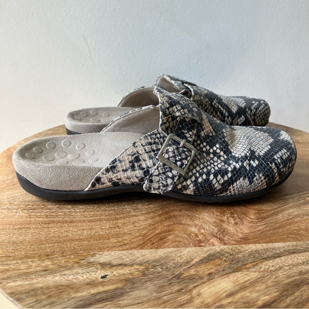 Vionic | Rest Calgary Mule Natural Snake Pattern - Picture 2 of 7